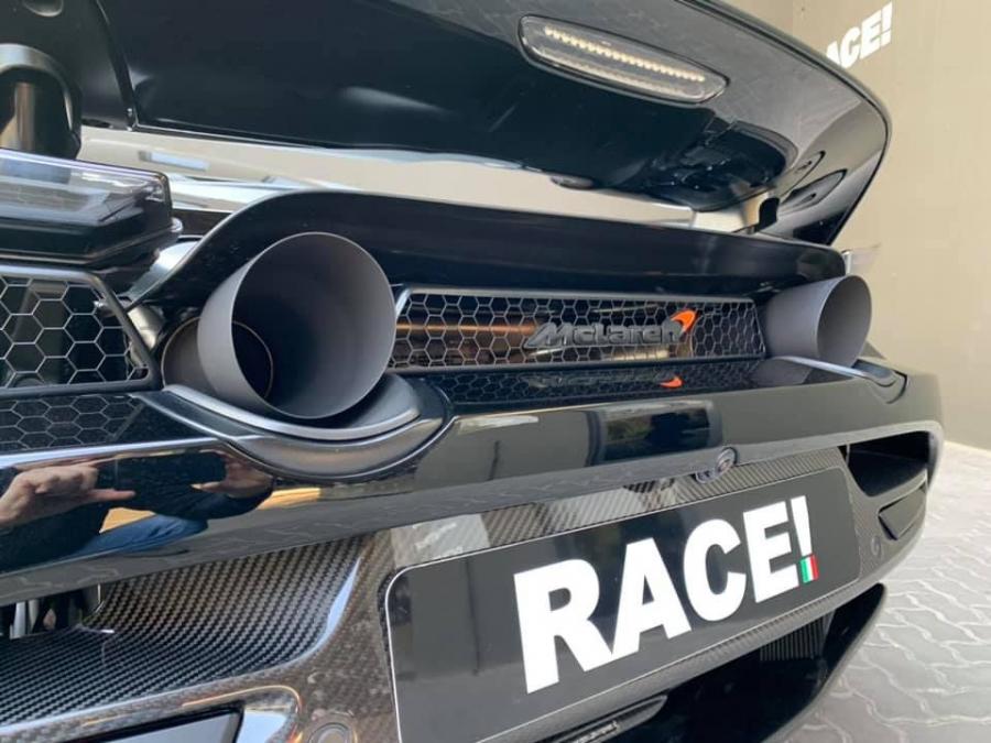 Детали экстерьера McLaren 720S by RACE! on Vossen Wheels 2019 года  (фото 7 из 21)